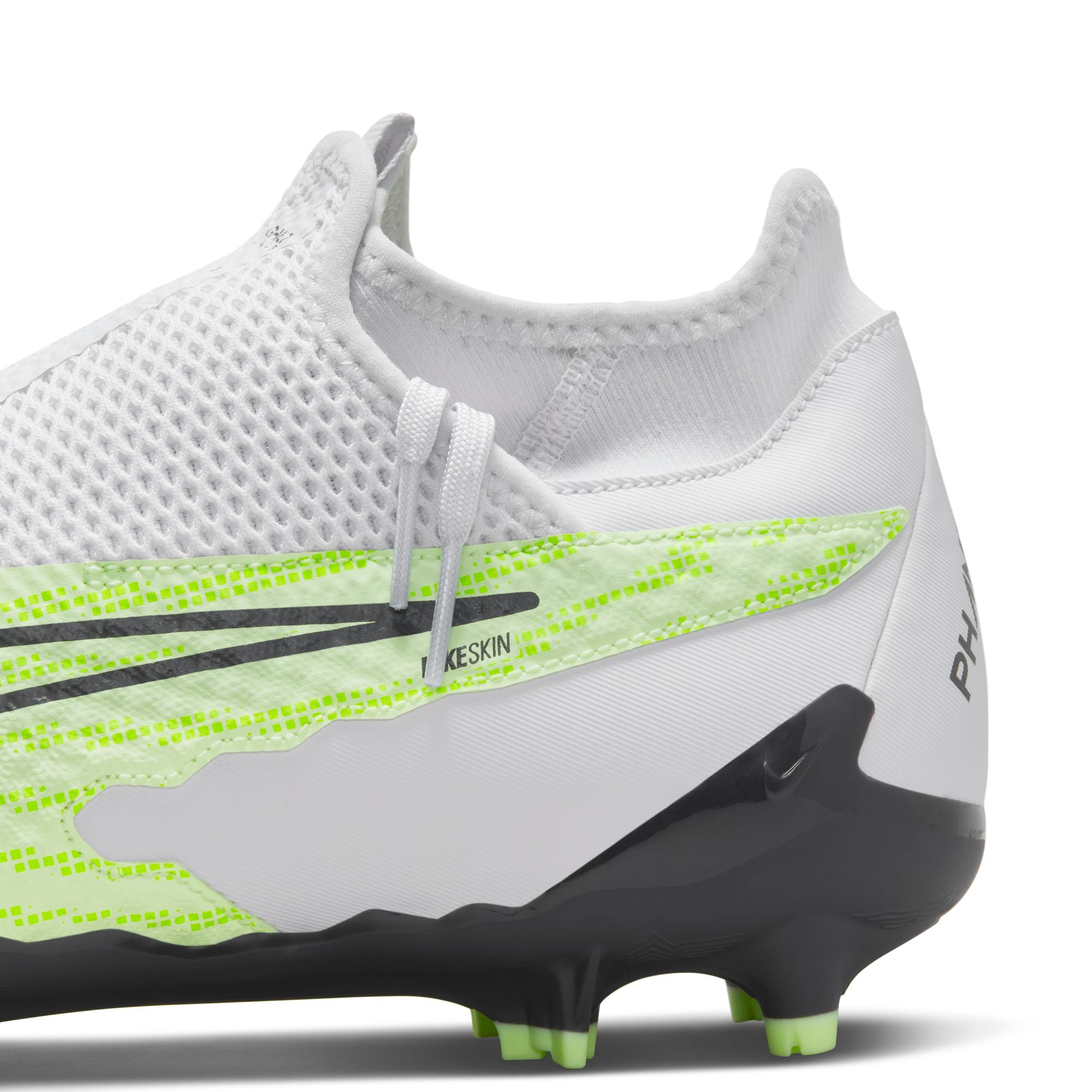 Nike Phantom GX Academy Dynamic Fit MG Multi-Ground Soccer Cleats