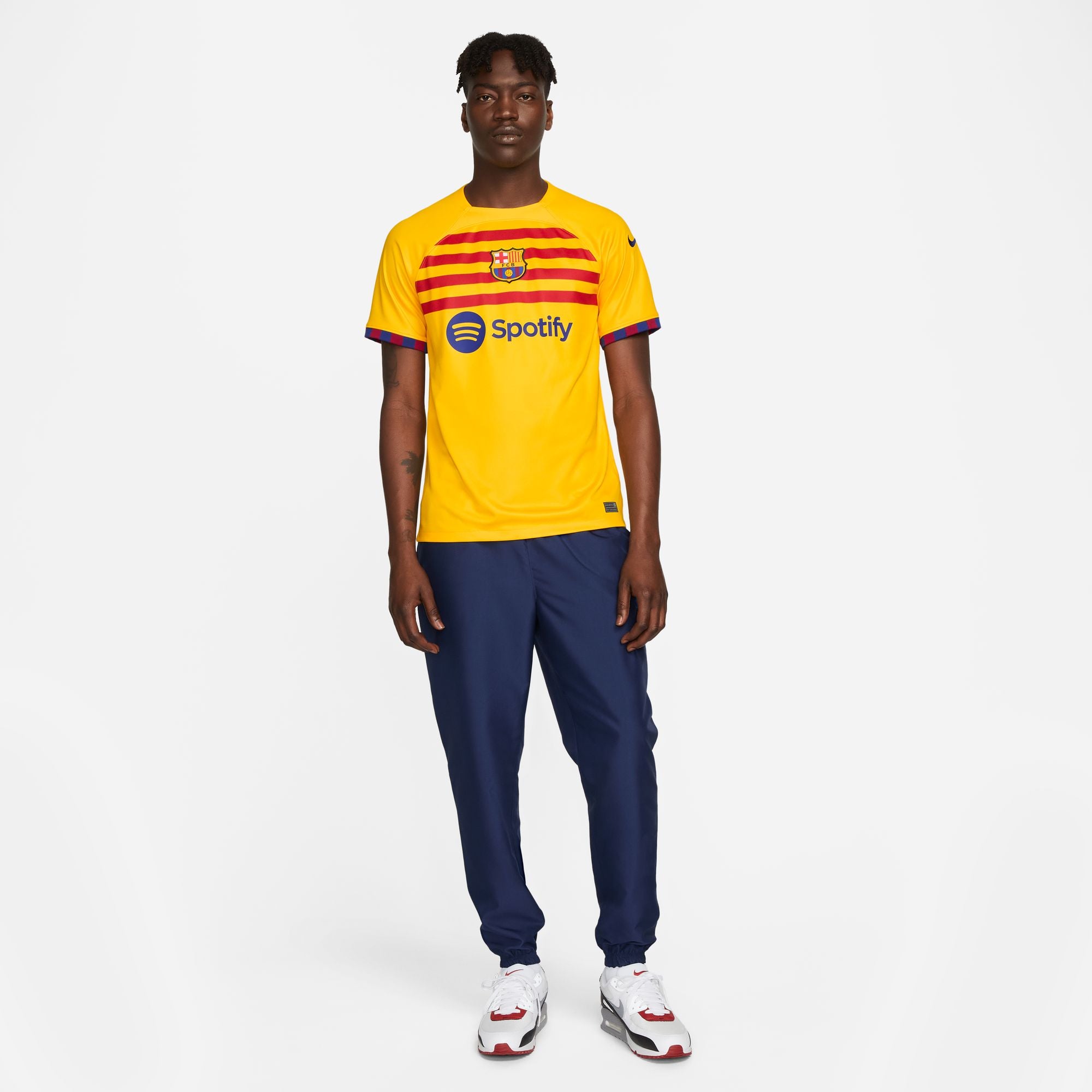 Nike Men's Barcelona Replica Third Jersey 2023/24 S