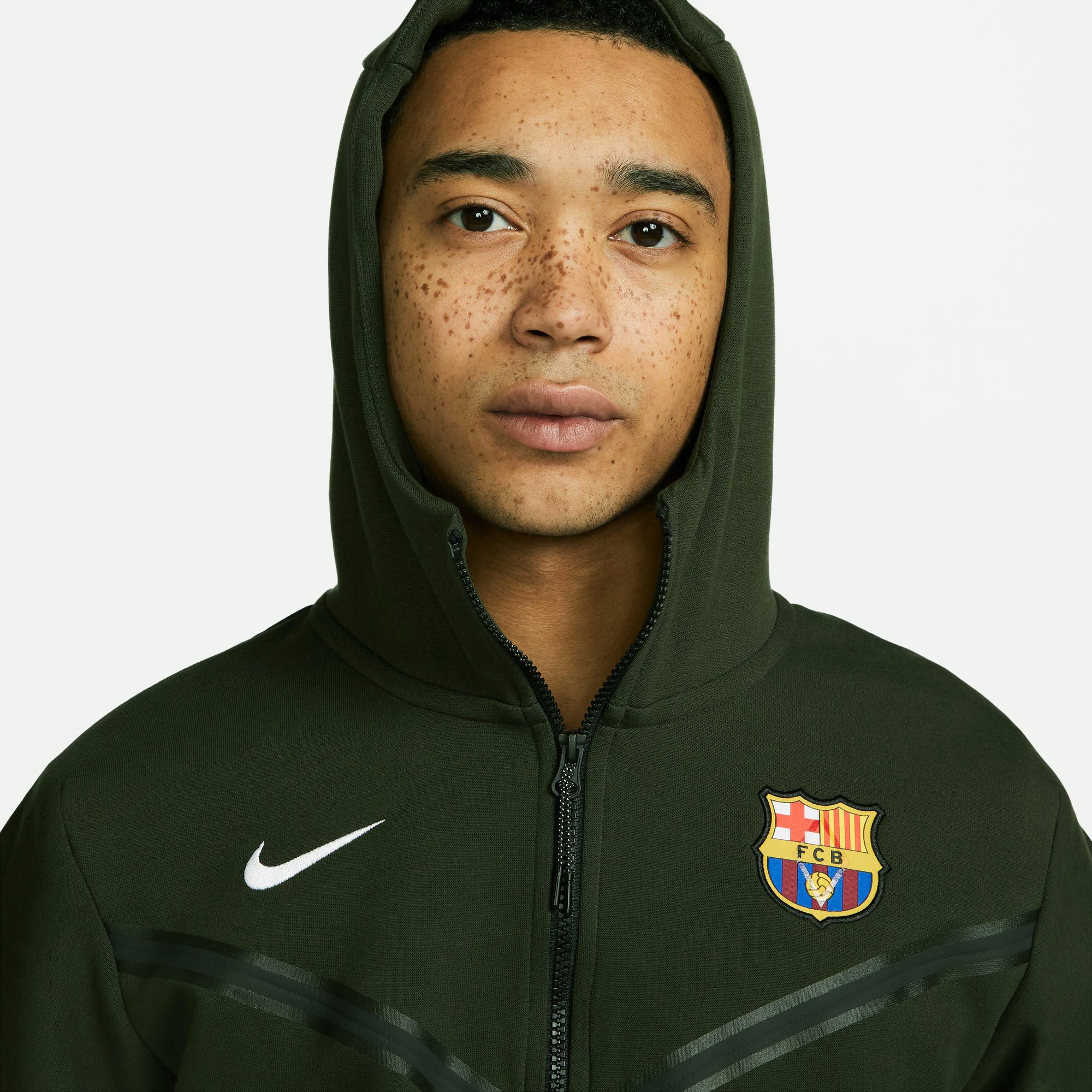 gancho De confianza Ejecutar Nike Men's FC Barcelona Tech Fleece Jacket Olive
