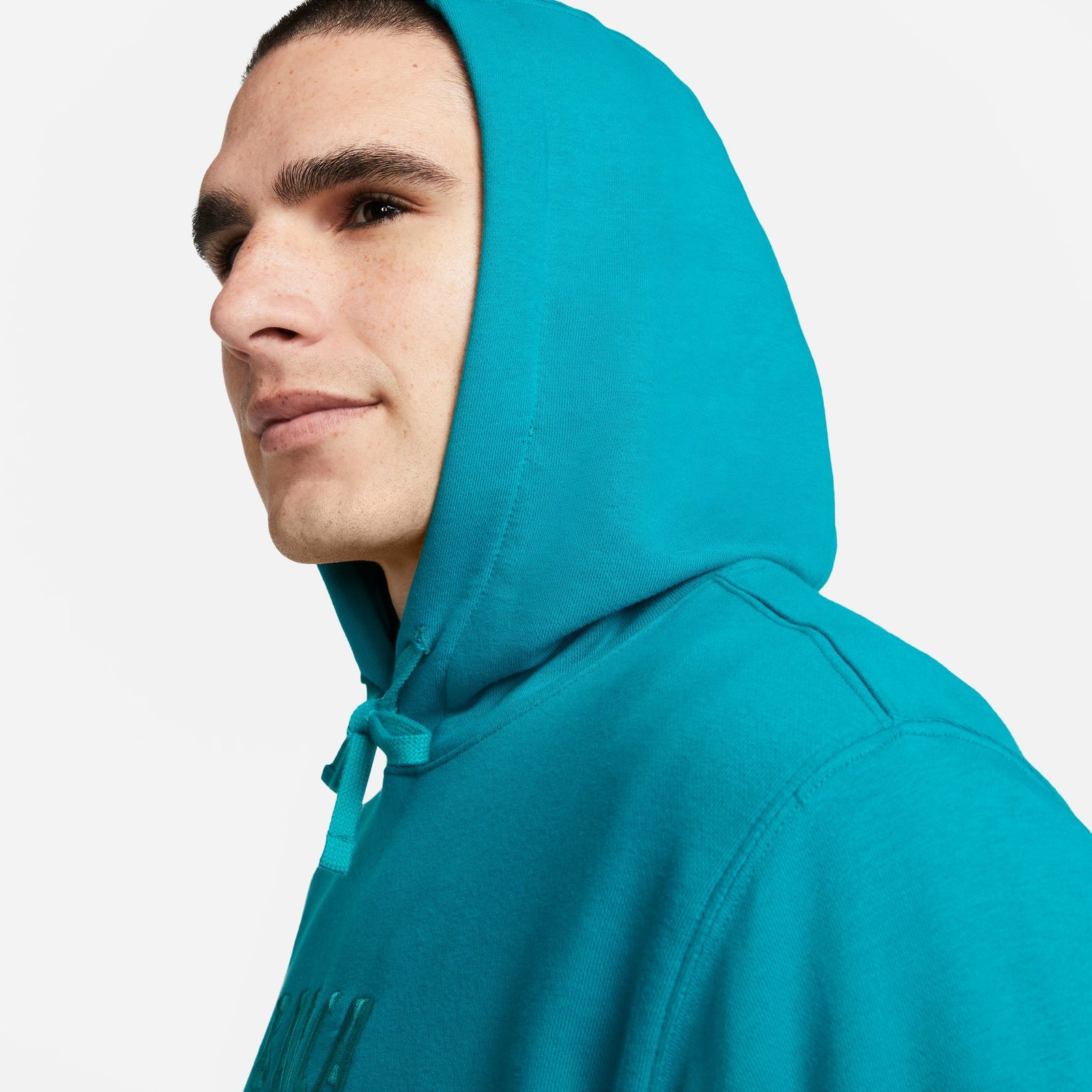 Store Nike F.C. Barcelona French Terry Pullover Hoodie.