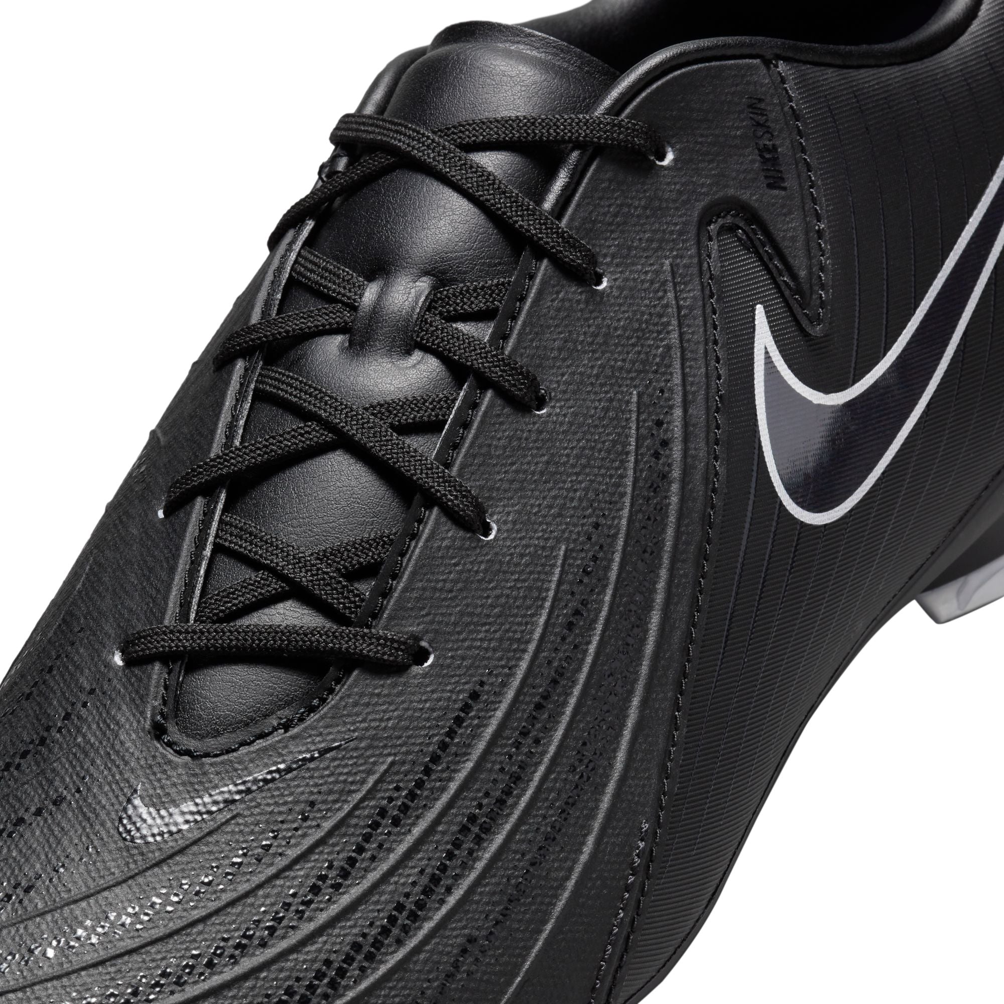 Nike Phantom GX 2 Academy MG Low-Top Soccer Cleats