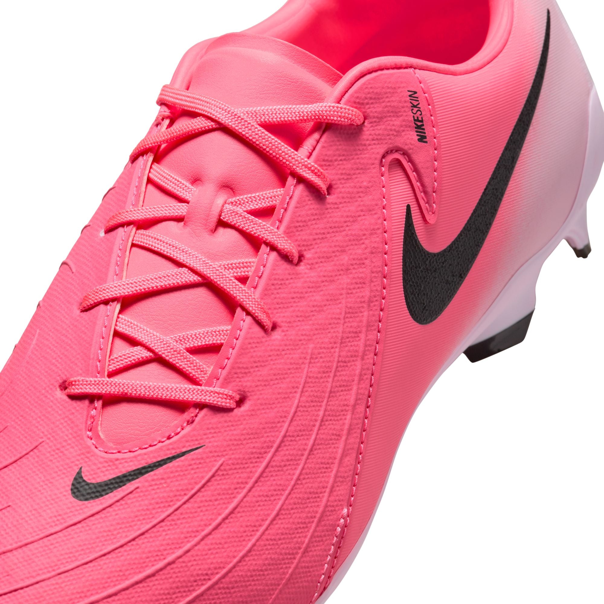 Nike Phantom GX 2 Academy MG Low-Top Soccer Cleats