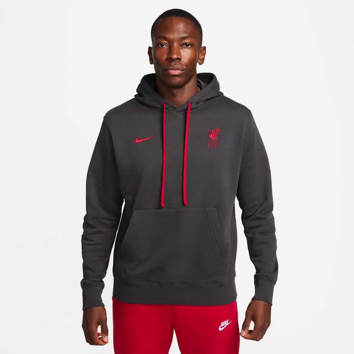 Nike Liverpool FC Club Fleece Men&#39;s Soccer Graphic Pullover Hoodie