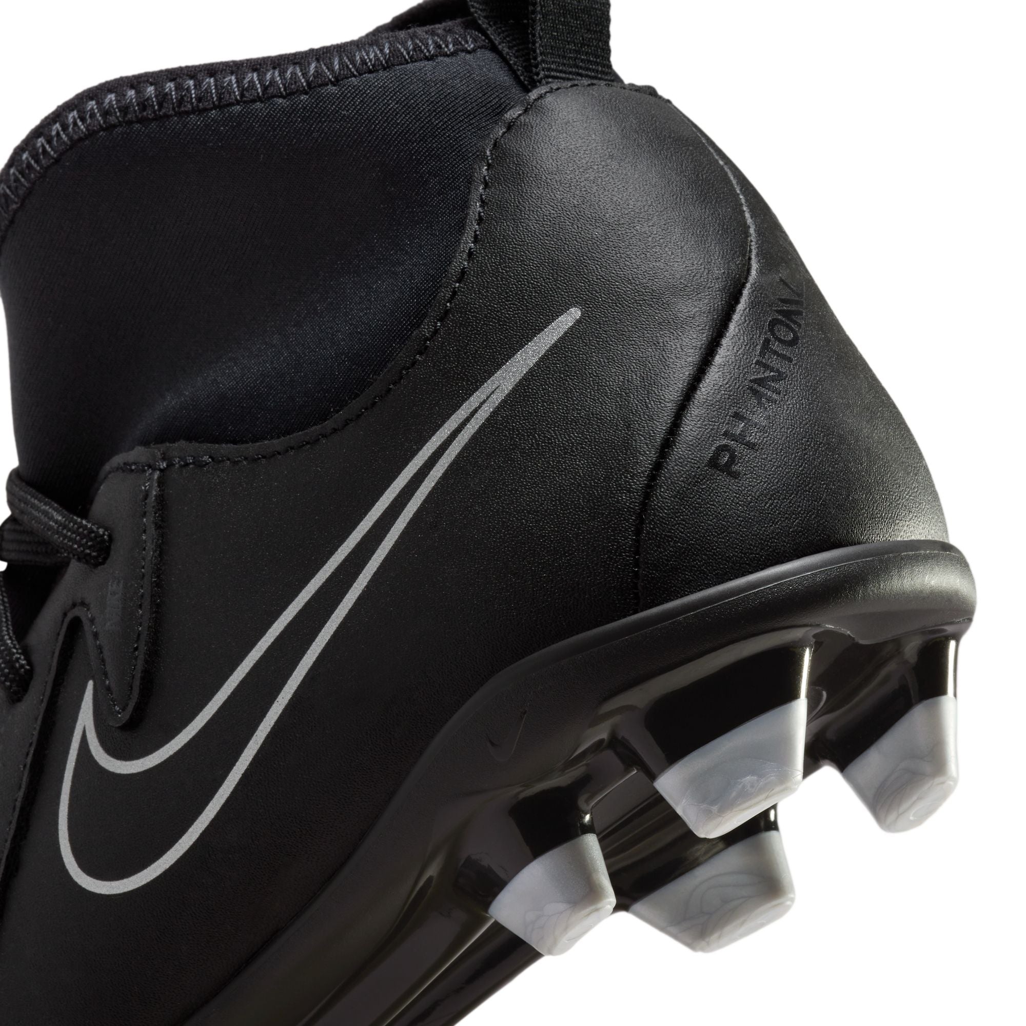 Nike Jr. Phantom Luna 2 Club Little/Big Kids' MG High-Top Soccer Cleats