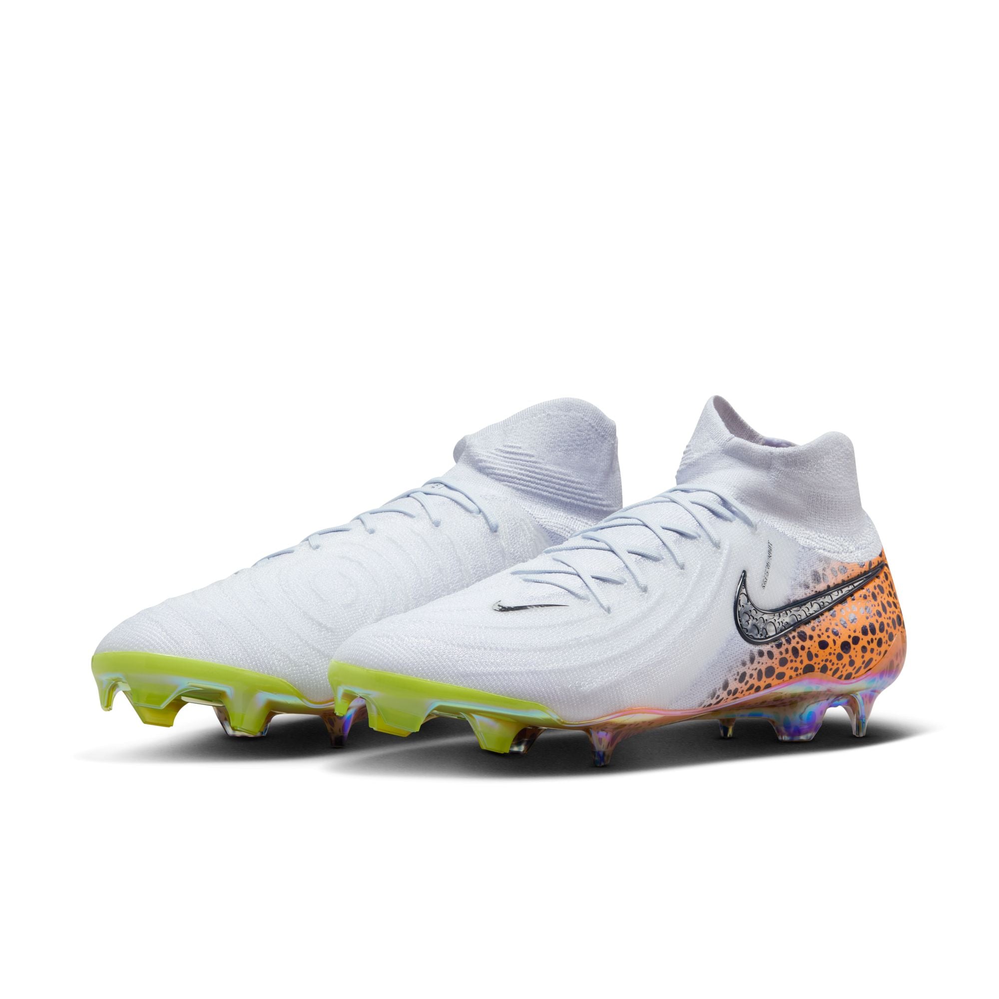 Nike Phantom Luna 2 Elite Electric FG High-Top Soccer Cleats