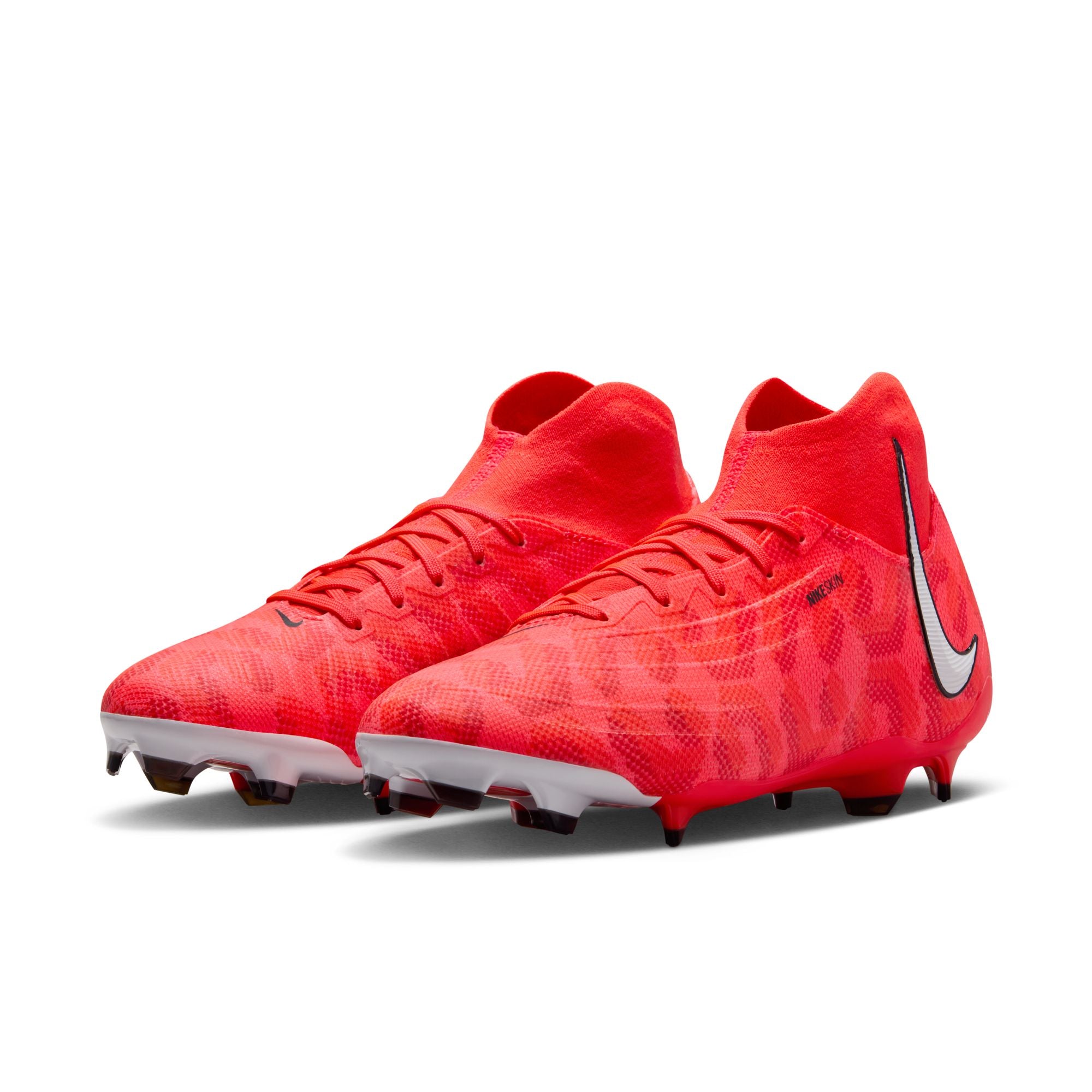 Nike Phantom Luna Firm-Ground Women's Soccer Cleats