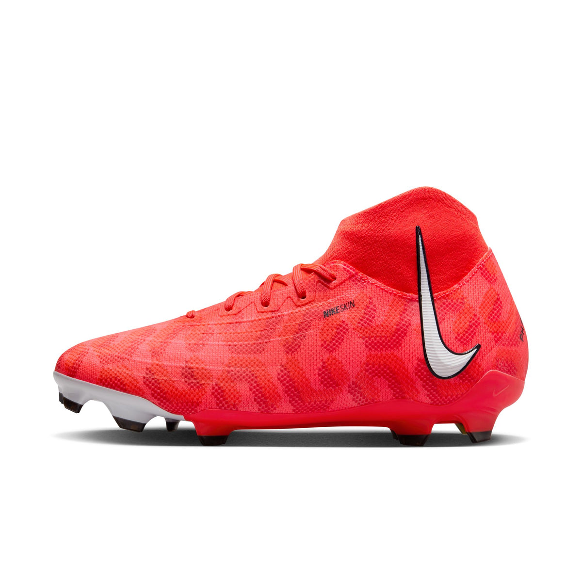 Nike Phantom Luna Firm-Ground Women&#39;s Soccer Cleats