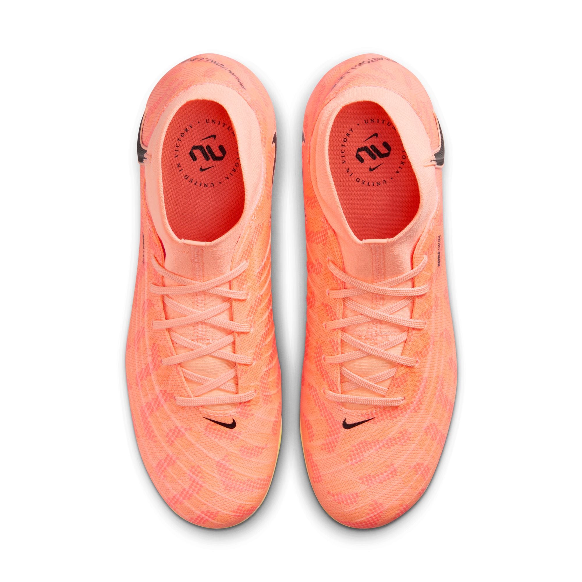 Nike Phantom Luna Firm-Ground Soccer Cleats Women's