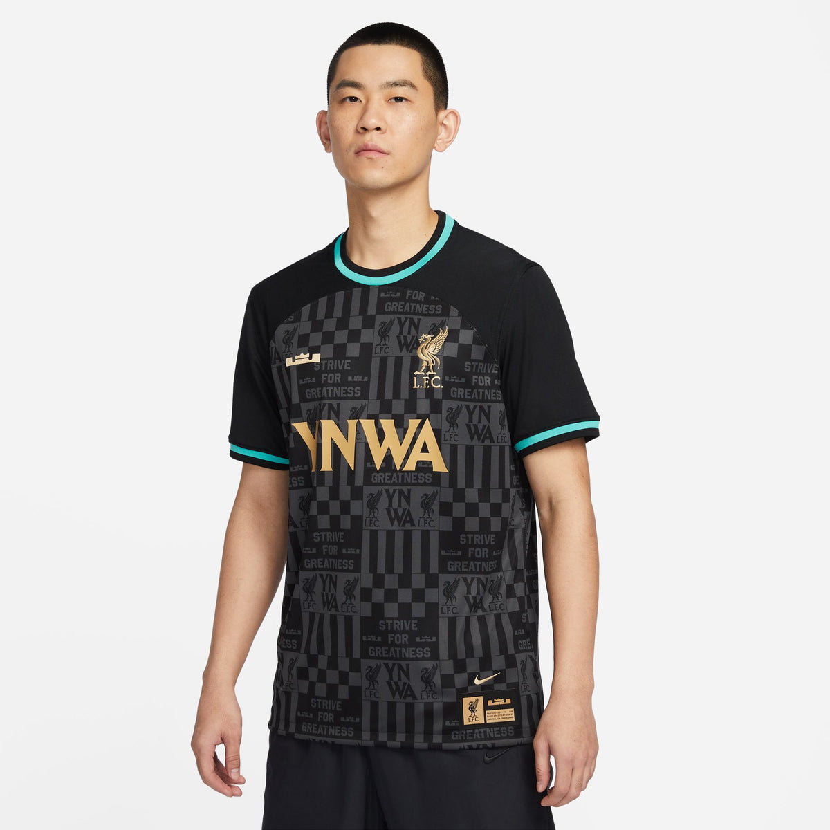 Nike Liverpool FC LBJ Men&#39;s Stadium Soccer Jersey