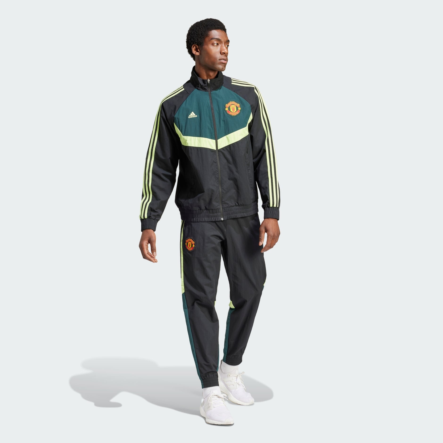 adidas MANCHESTER UNITED WOVEN TRACK TOP