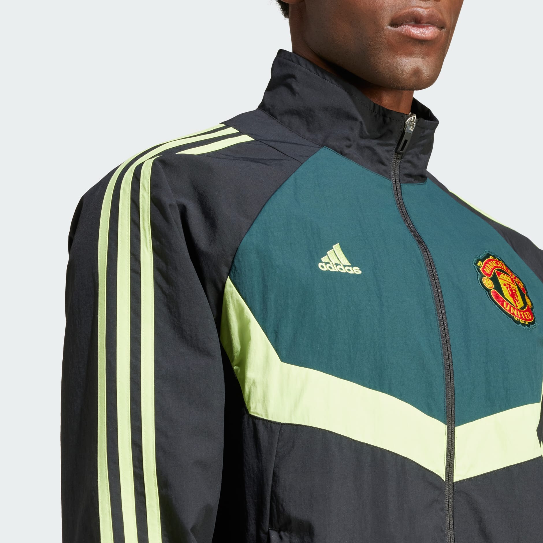 adidas MANCHESTER UNITED WOVEN TRACK TOP