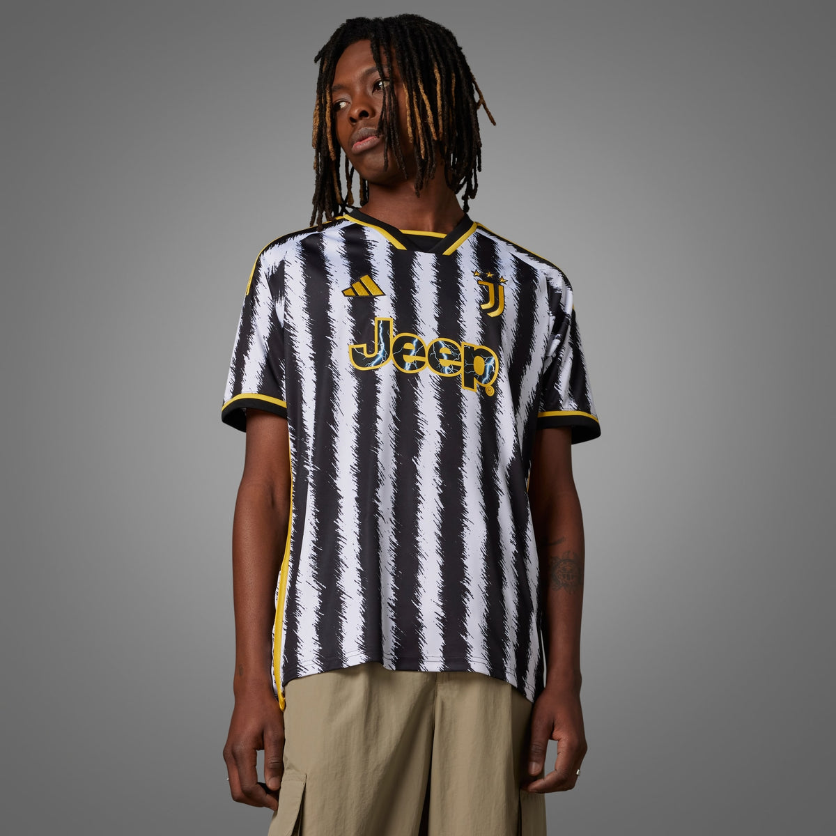 adidas JUVENTUS 23/24 HOME JERSEY