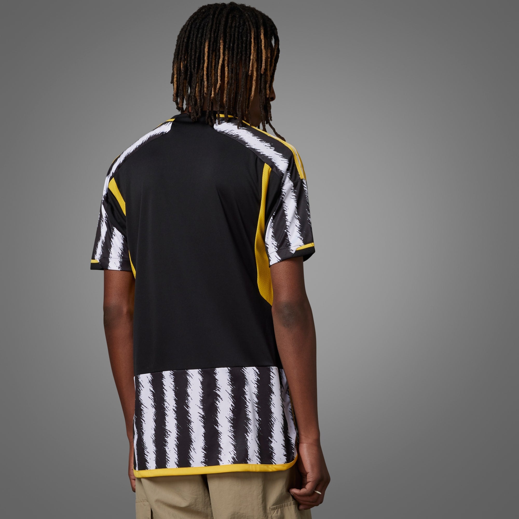 adidas JUVENTUS 23/24 HOME JERSEY