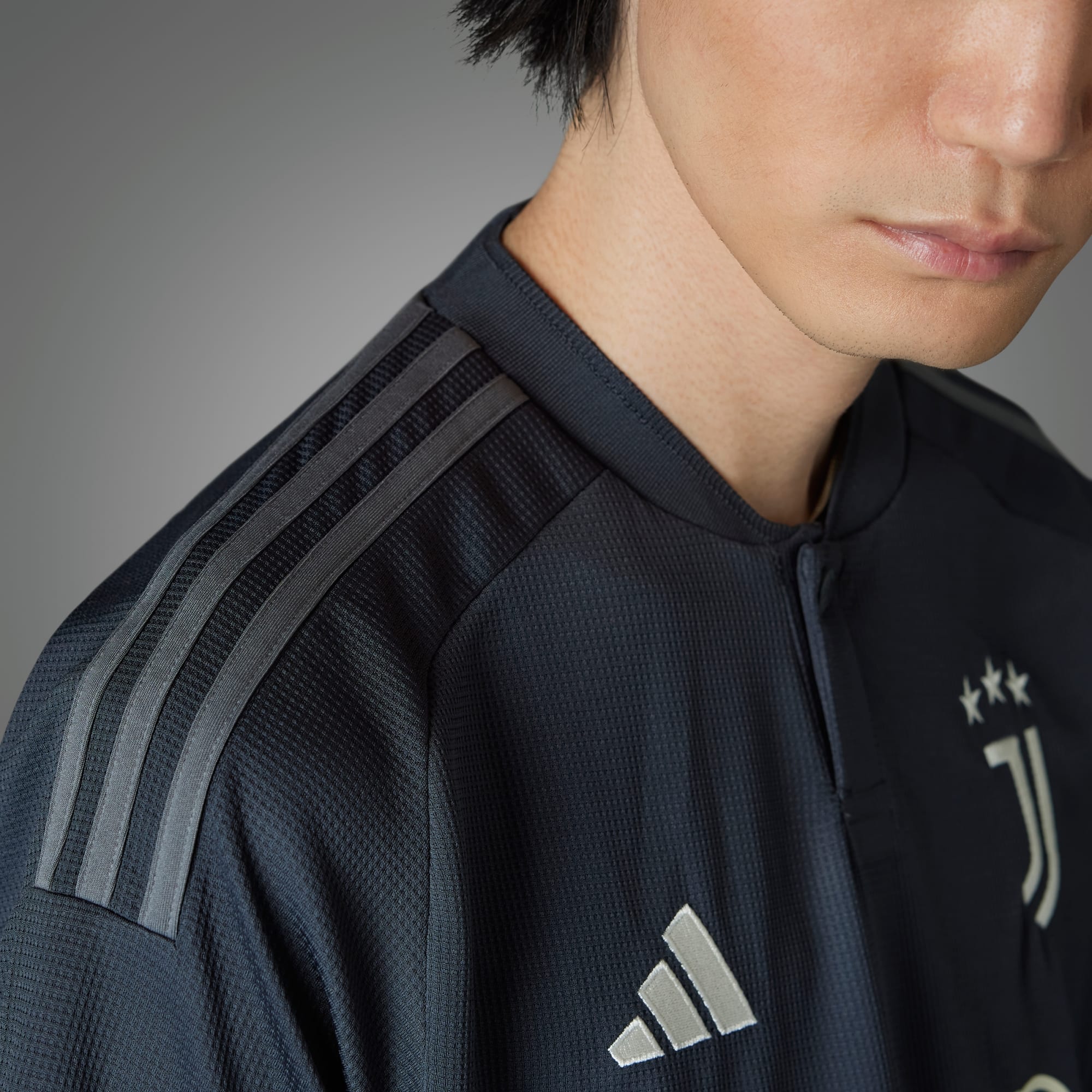 Adidas Juventus 21/22 Third Jersey XL