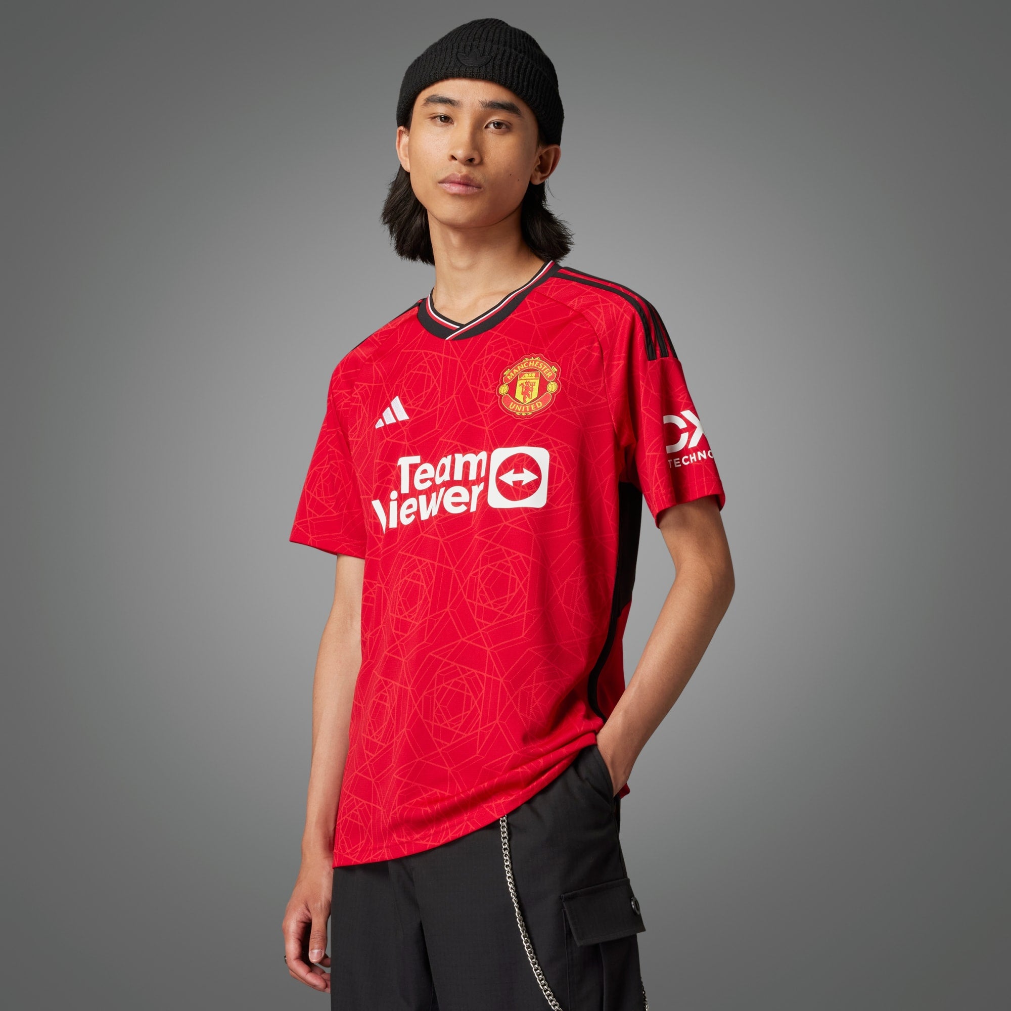 MANCHESTER UNITED 23/24 JERSEY