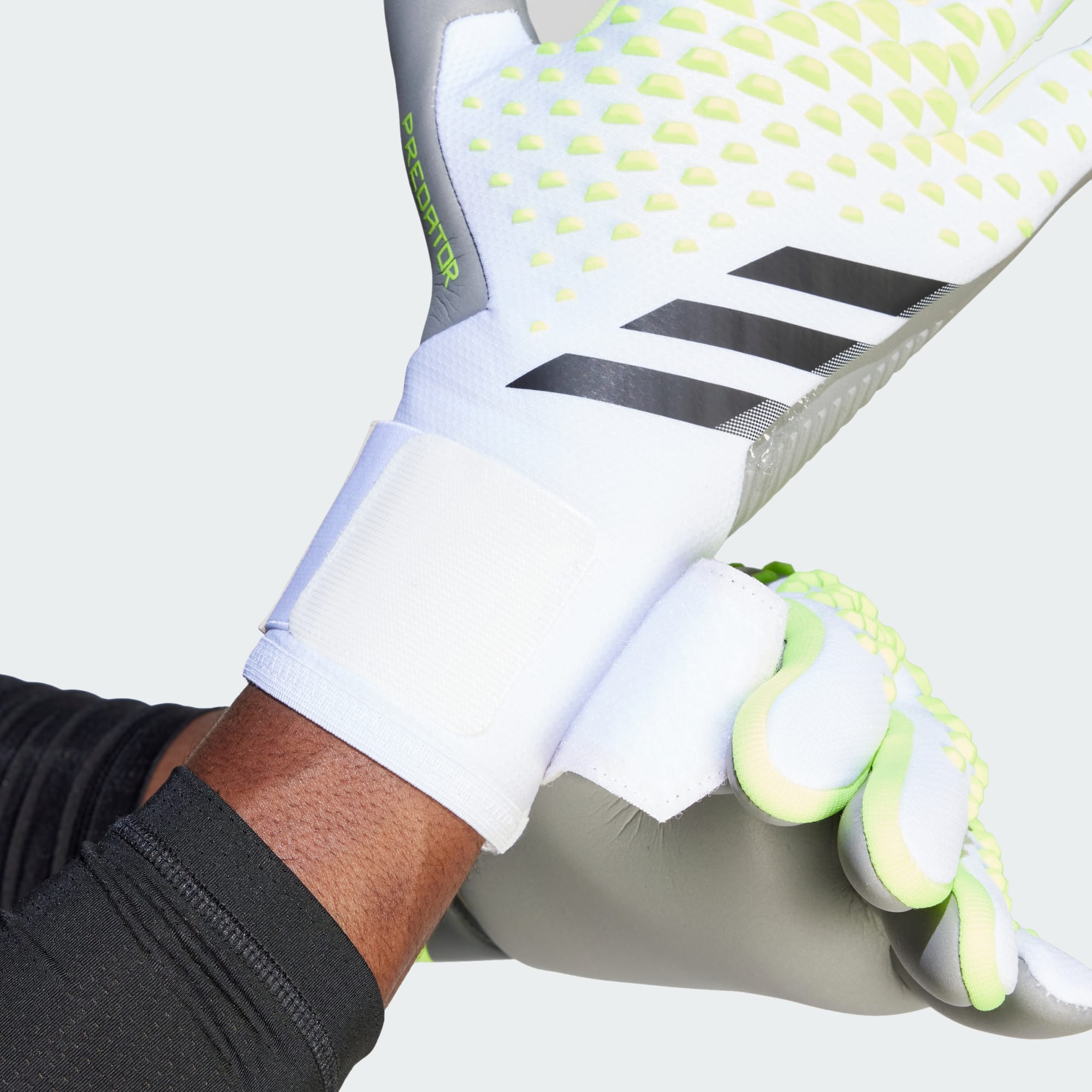 adidas PREDATOR COMPETITION GOALKEEPER GLOVES