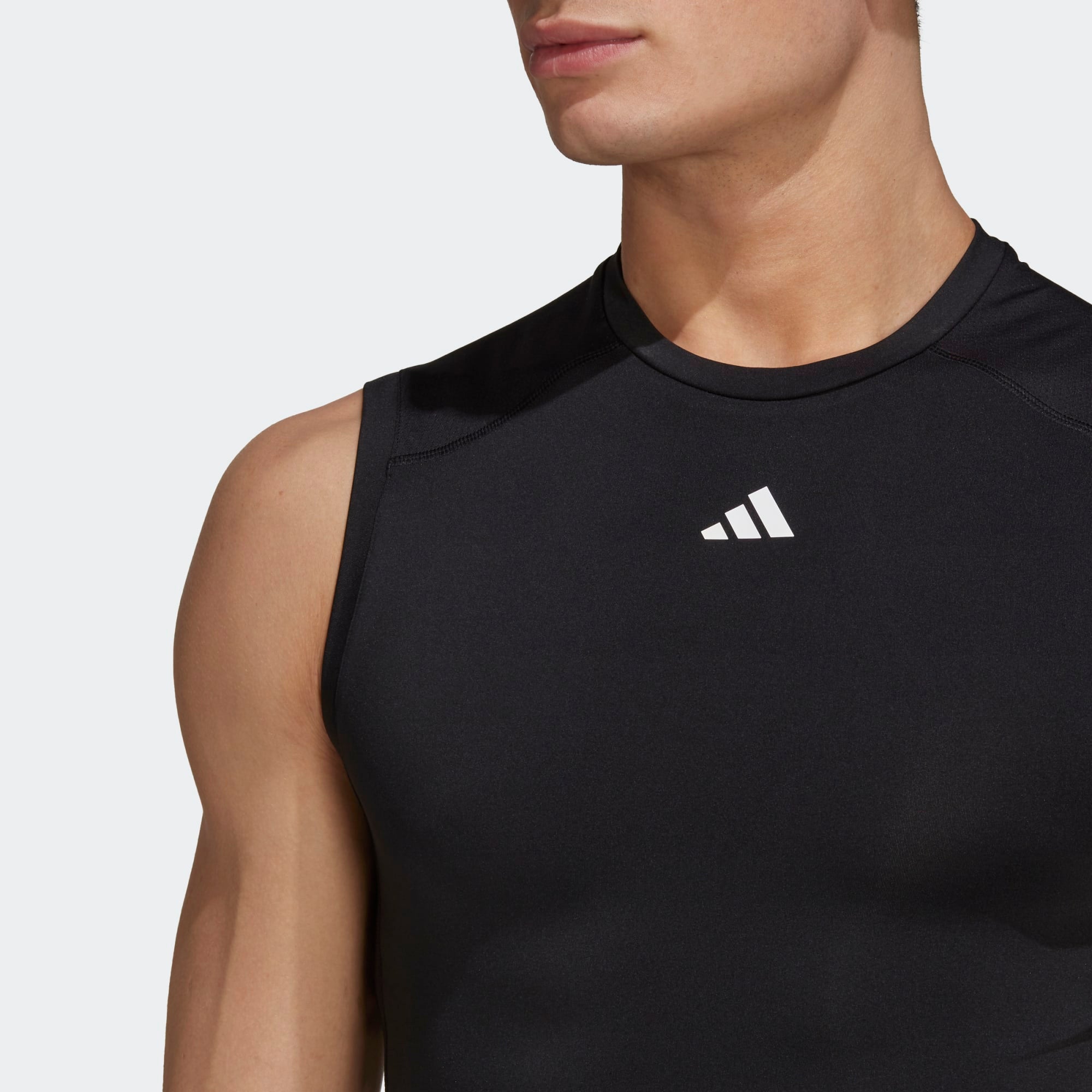  Men's Athletic Shirts & Tees - Nike / Sleeveless