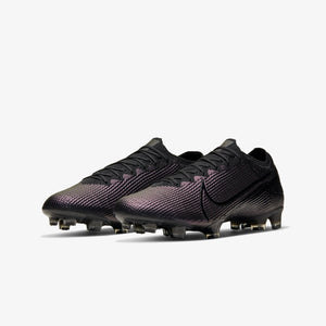 Nike Mercurial Vapor 13 Elite FG Firm-Ground Soccer Cleat.