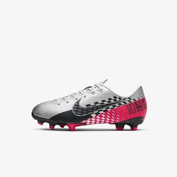 Nike Kids Jr Vapor 13 Academy NJR FG/MG Soccer (Toddler/Little Kid/Big Kid)  Chrome/Black/Red Orbit/Platinum Tint 