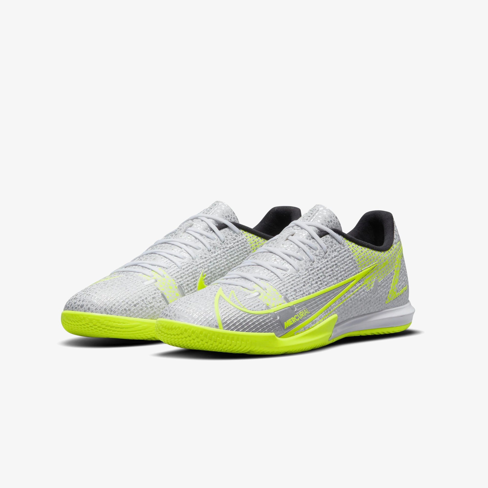 Mercurial Vapor 14 Academy IC Indoor/Court Soccer Shoe