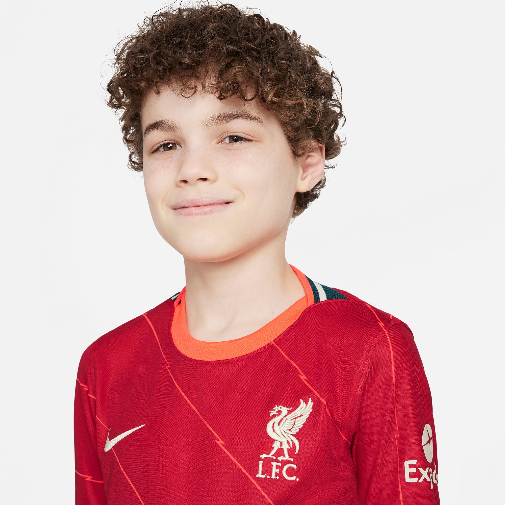 Liverpool FC 2021/22 Home Little Kids' Soccer Kit.
