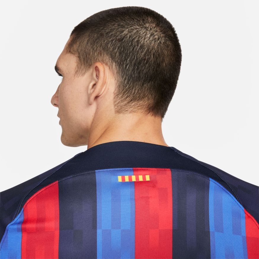 F.C. Barcelona 2022/23 Stadium Home Men's Nike Dri-FIT Football Shirt. Nike  LU