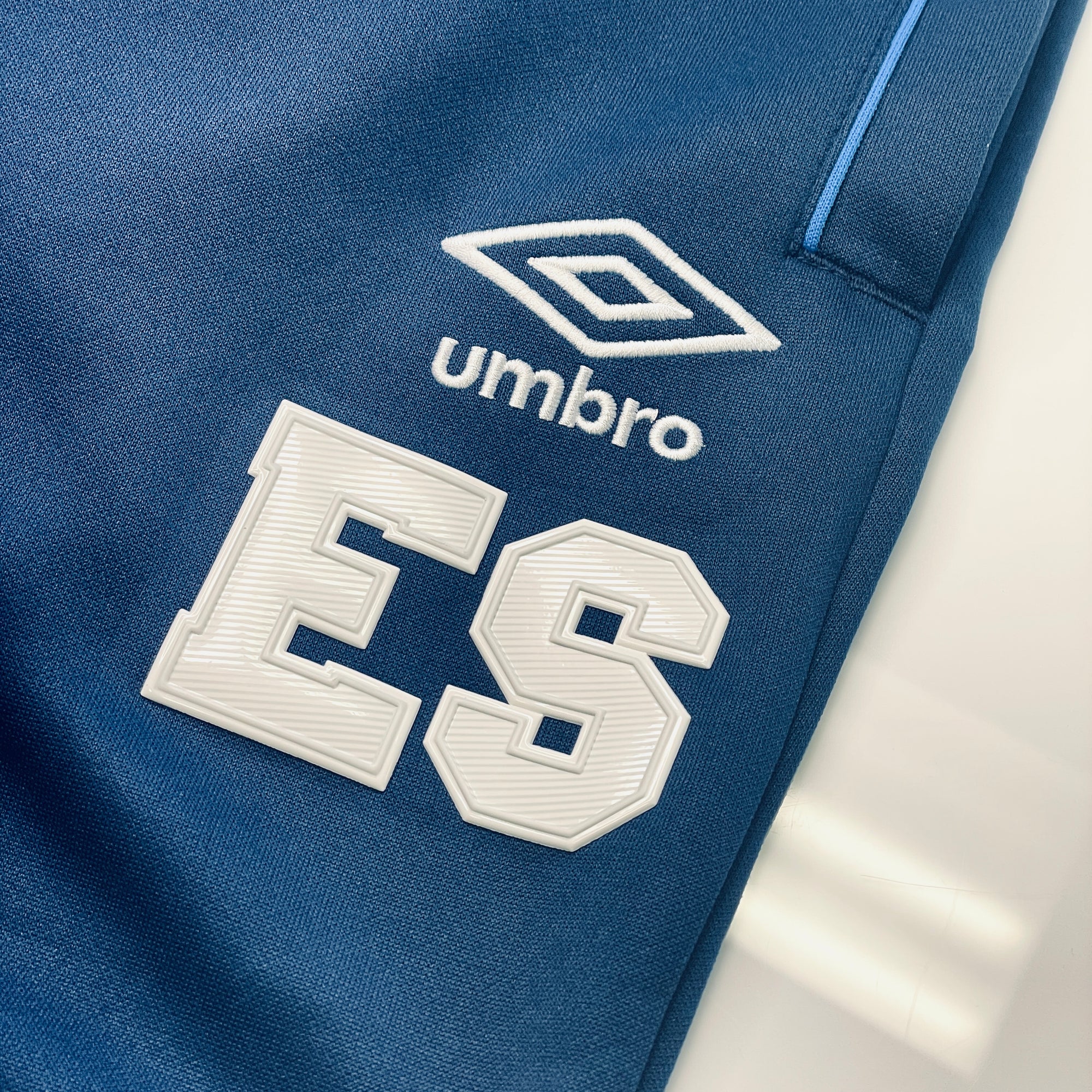 Umbro Men's El Salvador Training Pant Navy 2022