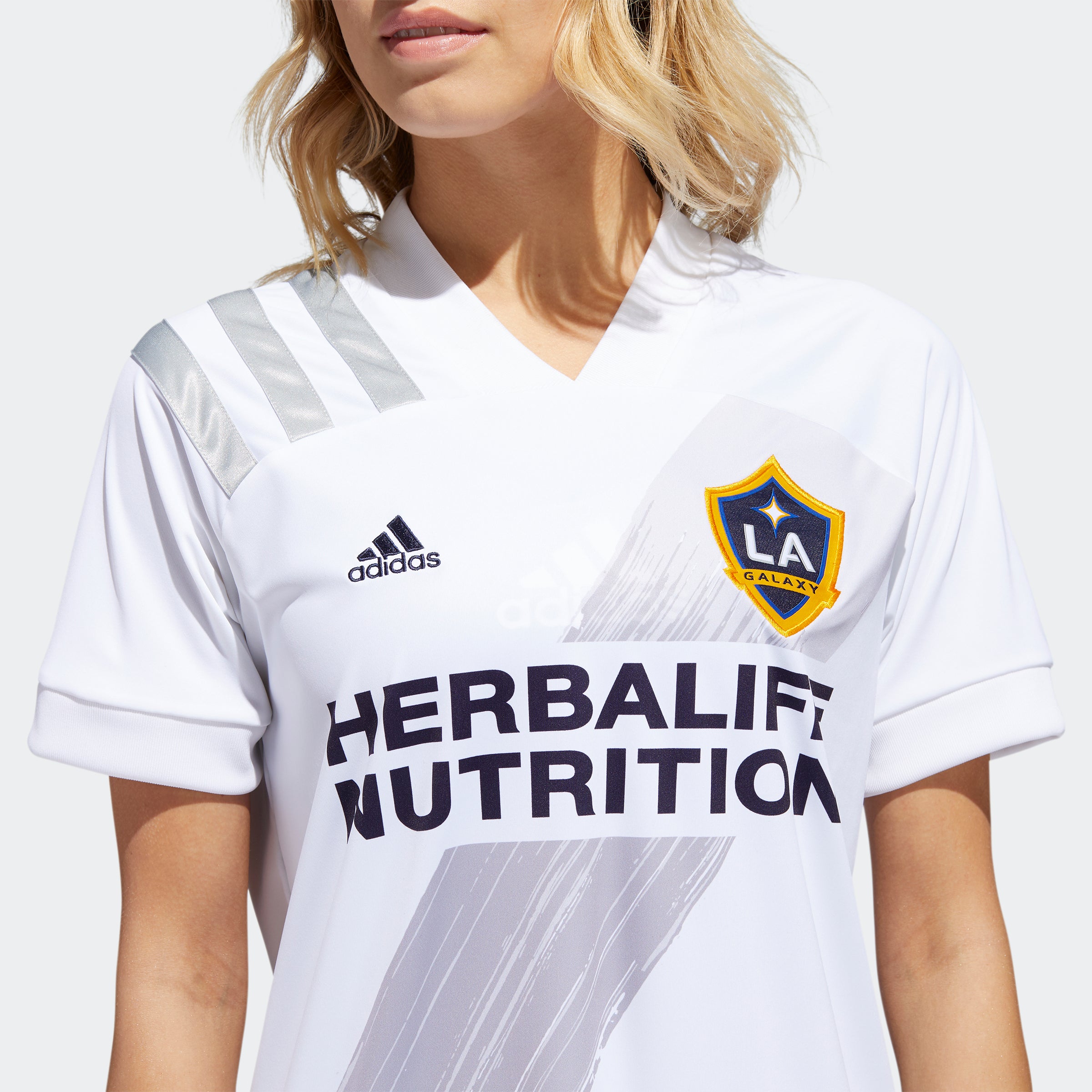 Possible Leak of New LA Galaxy Home Jersey Shows No Sash for First Time  Since 2011 – SportsLogos.Net News