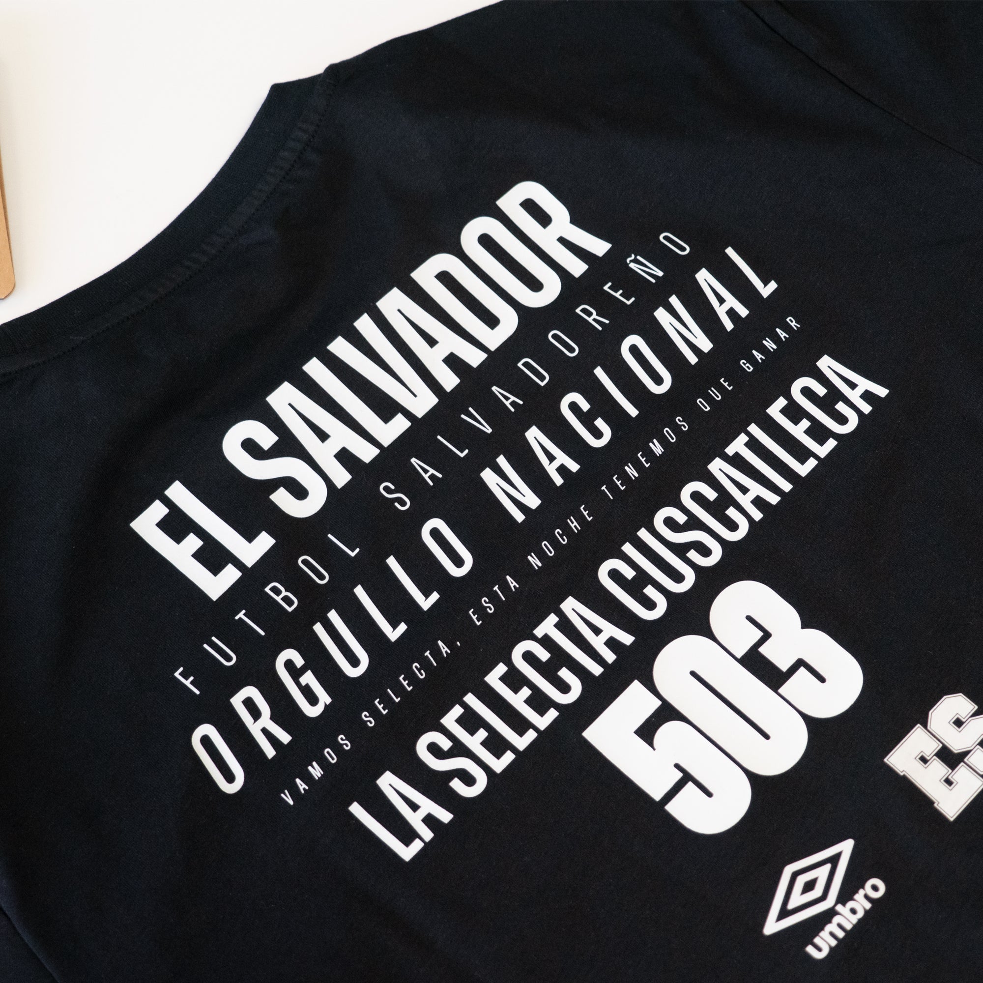 Umbro Men's El Salvador La Selecta Graphic Tee Black